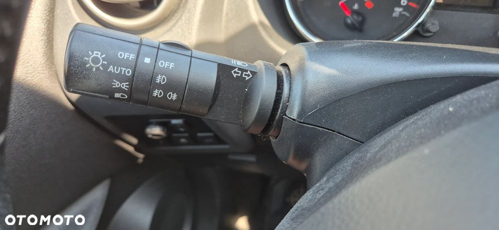 Nissan Qashqai 1.6 dCi DPF Start/Stop acenta - 18