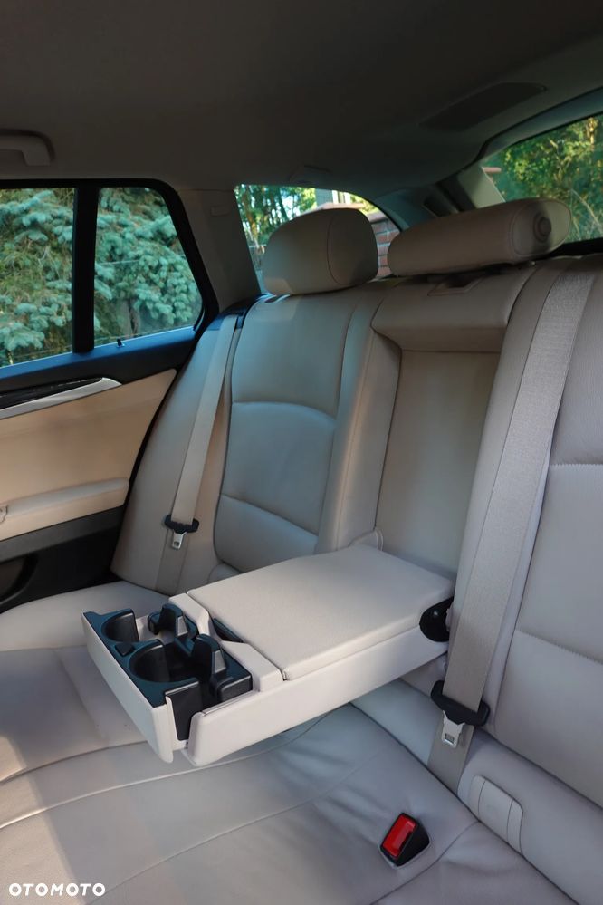 BMW Seria 5 530d xDrive - 16