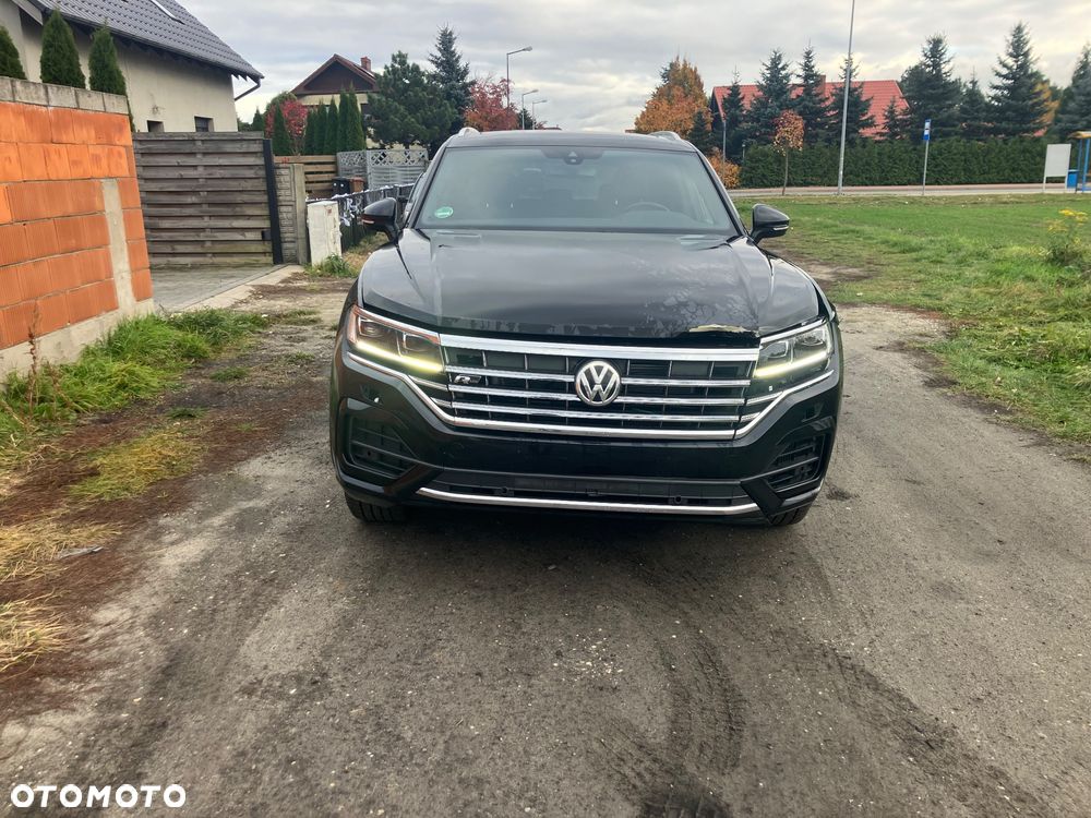 Volkswagen Touareg 2020 photo 2