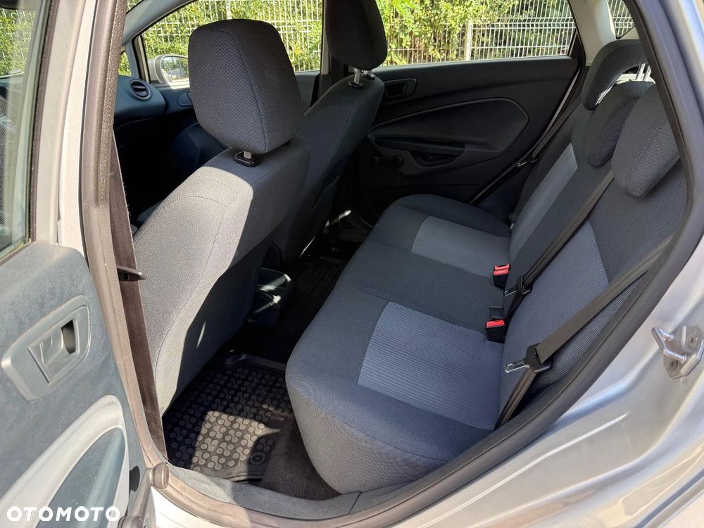 Ford Fiesta 1.4 TDCi Ambiente - 11
