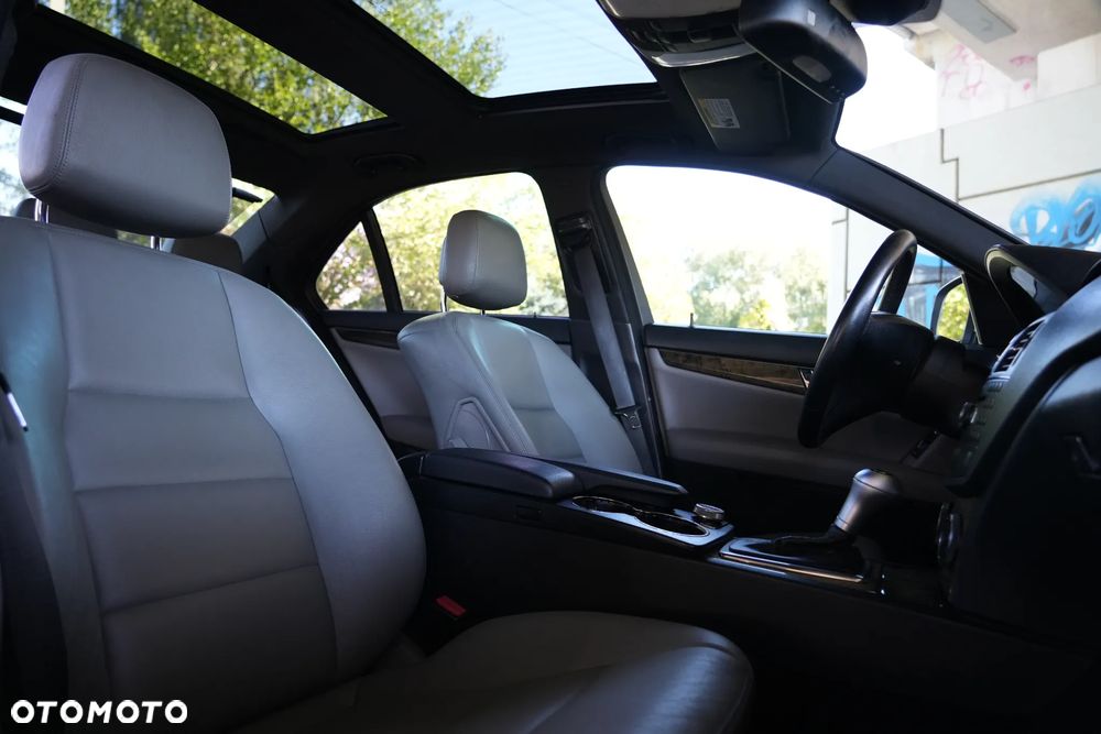 Mercedes-Benz Klasa C 350 7G-TRONIC SPORT EDITION - 21