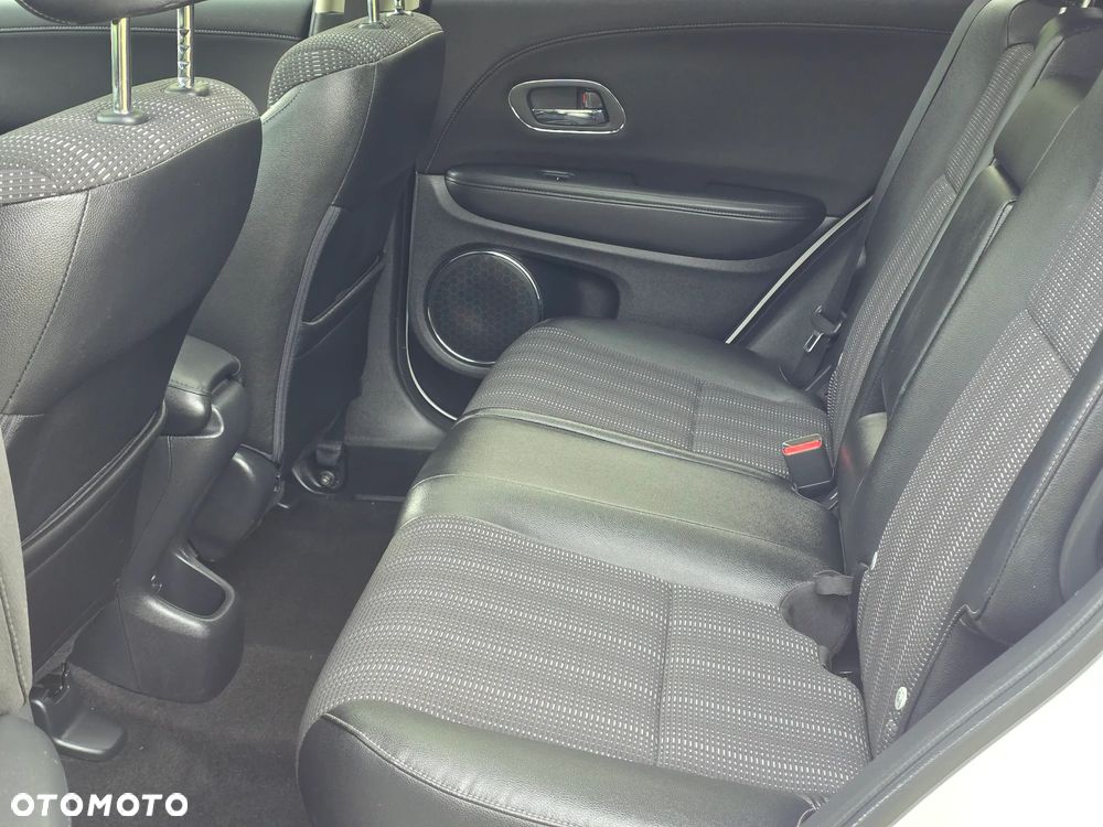 Honda HR-V 1.5 i-VTEC CVT Executive - 10