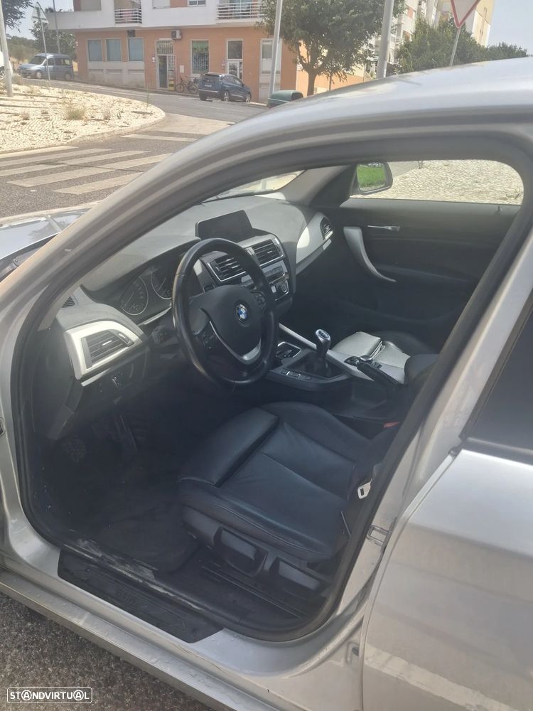 BMW 120 d Sport Line - 11