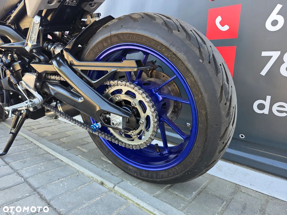Yamaha MT - 19