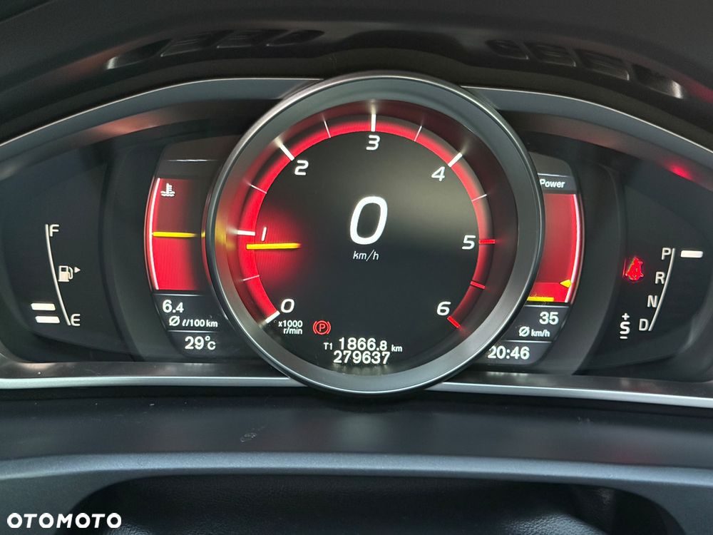 Volvo V40 D2 Summum - 22