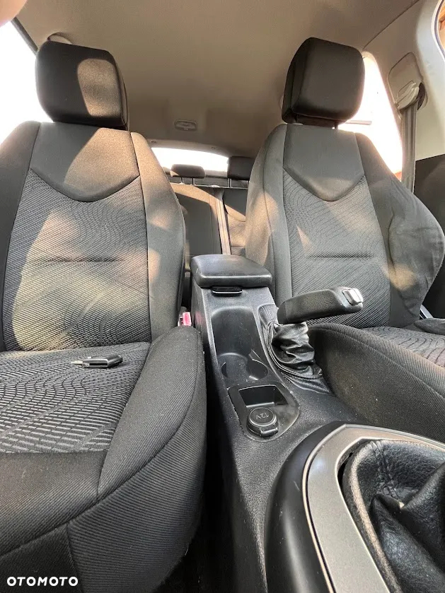 Peugeot 308 - 8