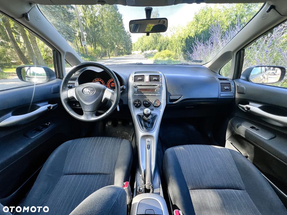 Toyota Auris - 5