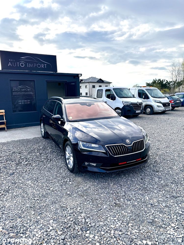 Skoda Superb 2.0 TDI Premium Edition - 2