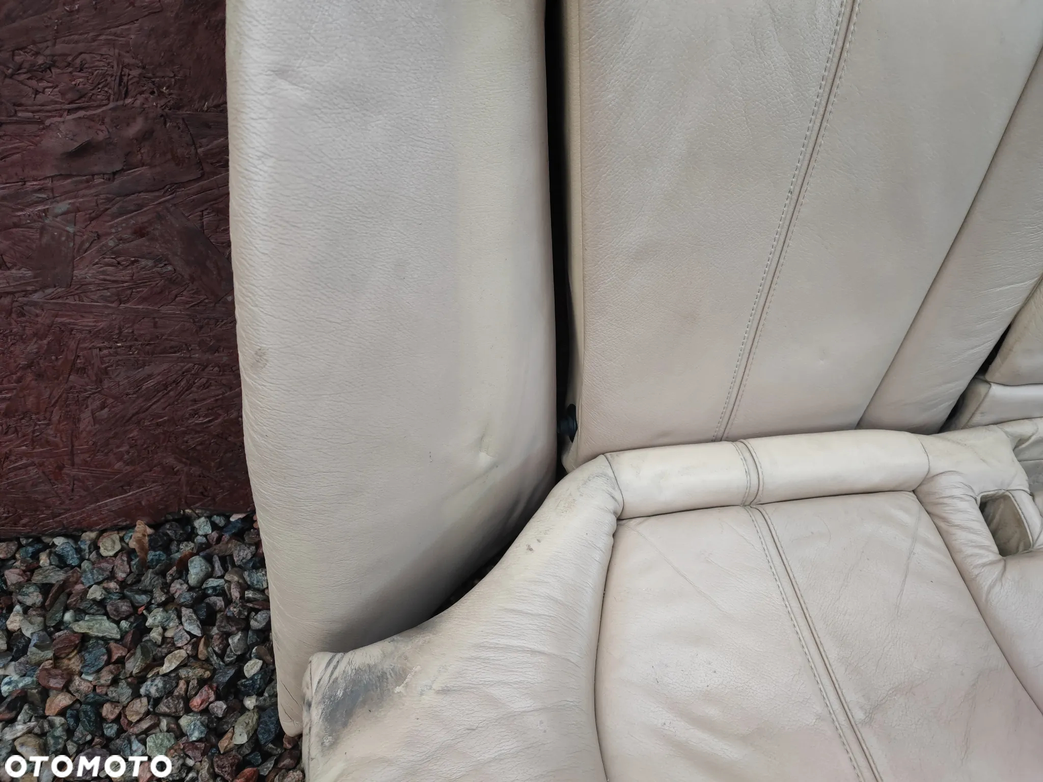 BMW E39 SEDAN ORYGINALNA KOMPLETNA KANAPA TYŁ SKŁADANA W KOLORZE BEŻOWYM / KREMOWYM / SANDBEIGE  O NR. 52 20 7 049 351 /  52 20 8 198 182 / 52 20 7 049 357 OEM - 12