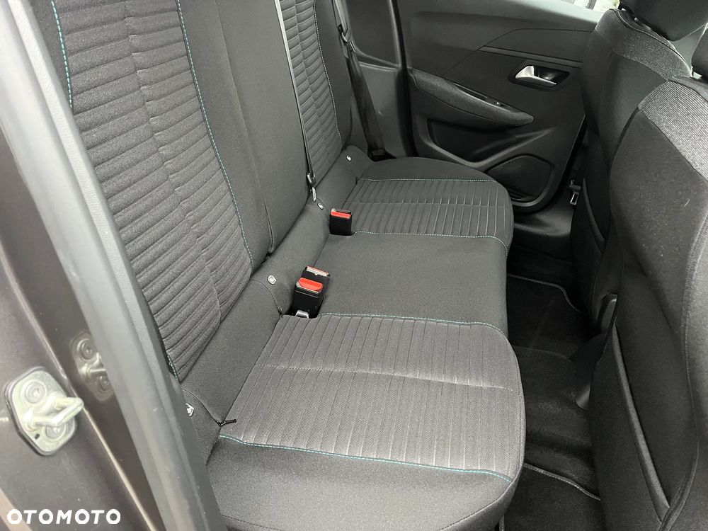 Peugeot 208 PureTech 100 EAT8 Allure - 18