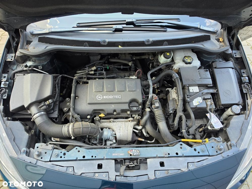 Opel Astra 1.4 Turbo Exklusiv - 30