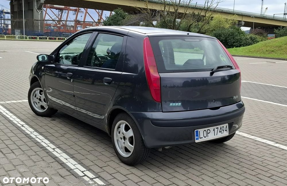 Fiat Punto 1.2 8V - 5