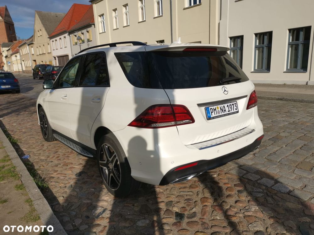 Mercedes-Benz GLE 350 d 4Matic 9G-TRONIC - 4