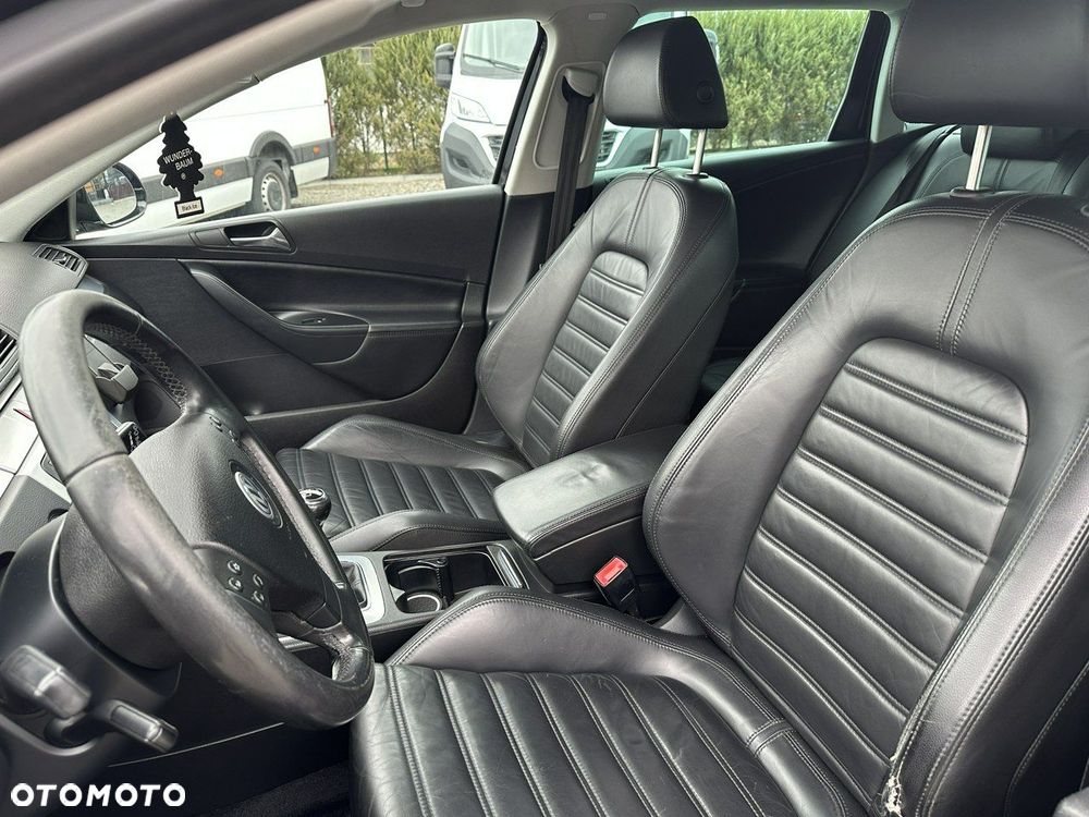 Volkswagen Passat - 17