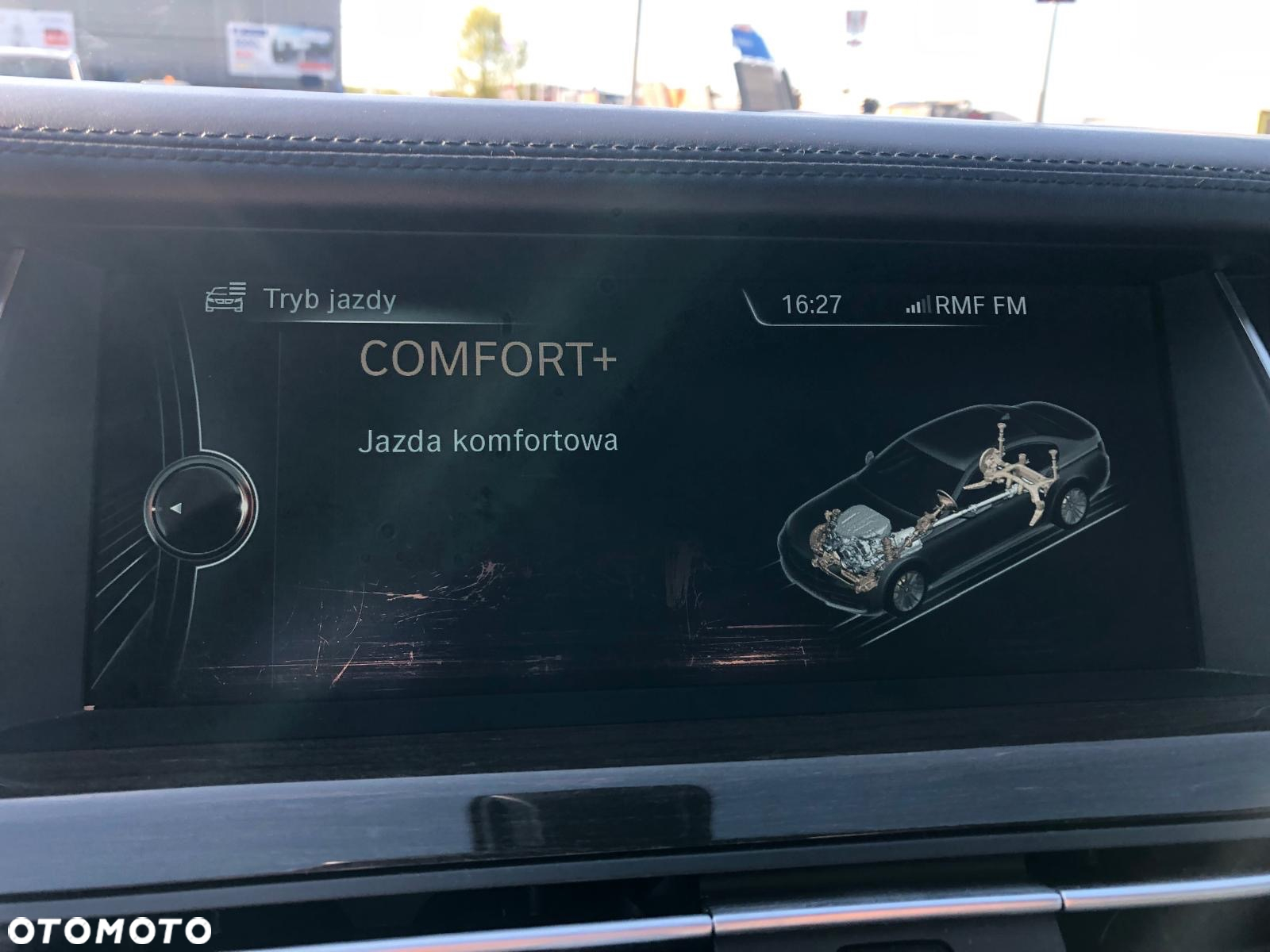BMW Seria 7 750Li xDrive - 16