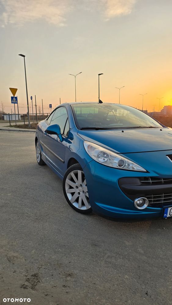Peugeot 207 CC - 11