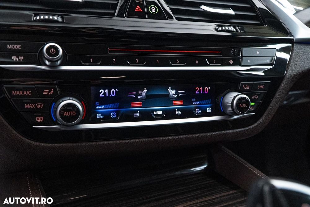 BMW Seria 5 530e iPerformance Aut. Luxury Line - 11