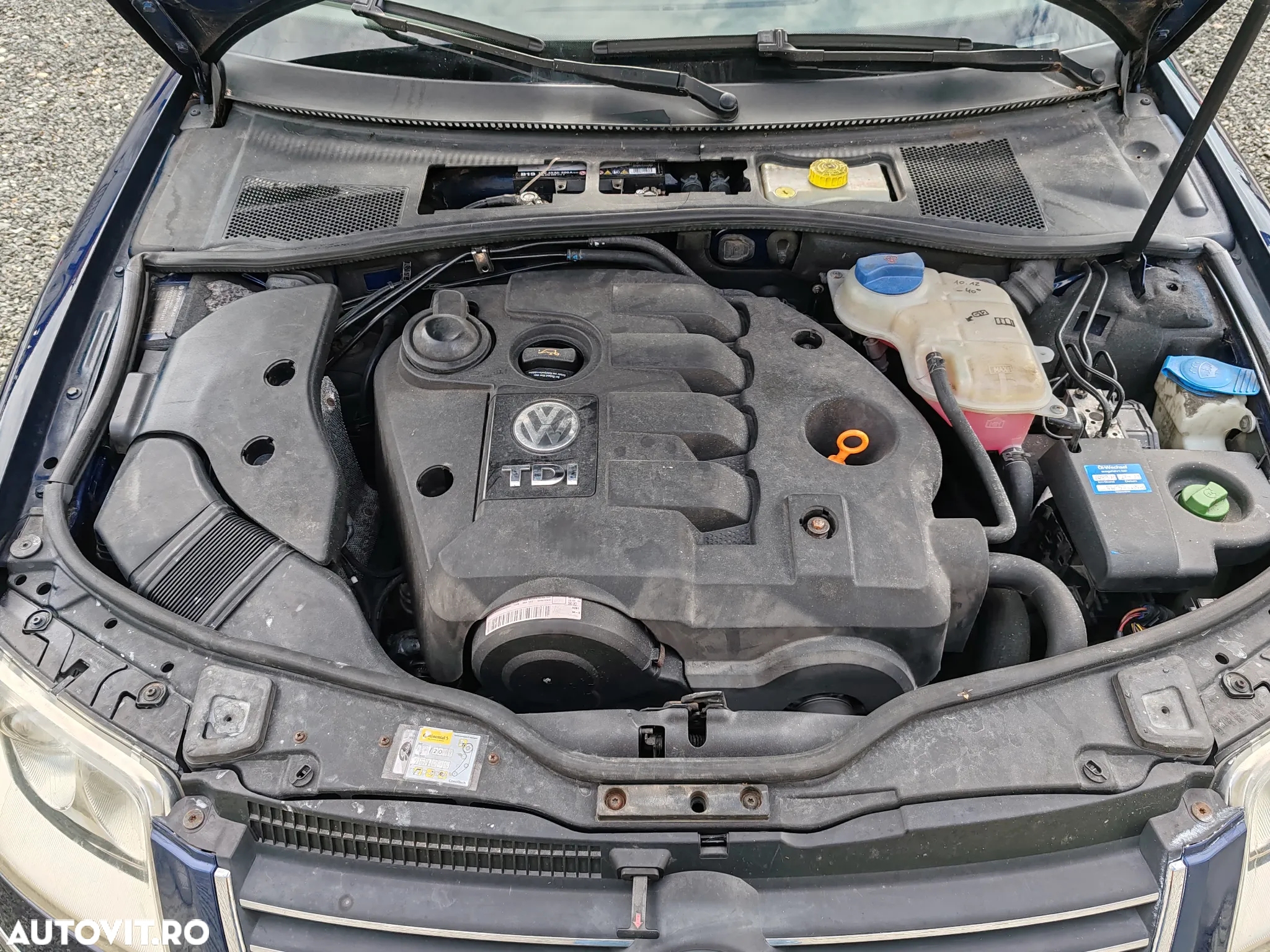 Volkswagen Passat - 9