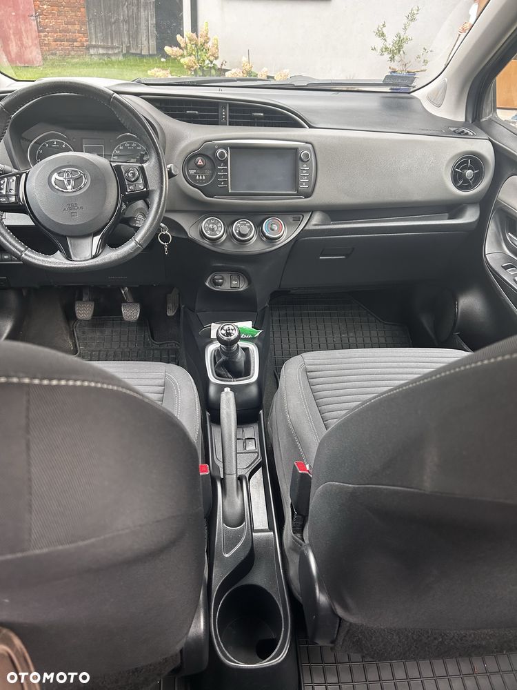 Toyota Yaris - 8