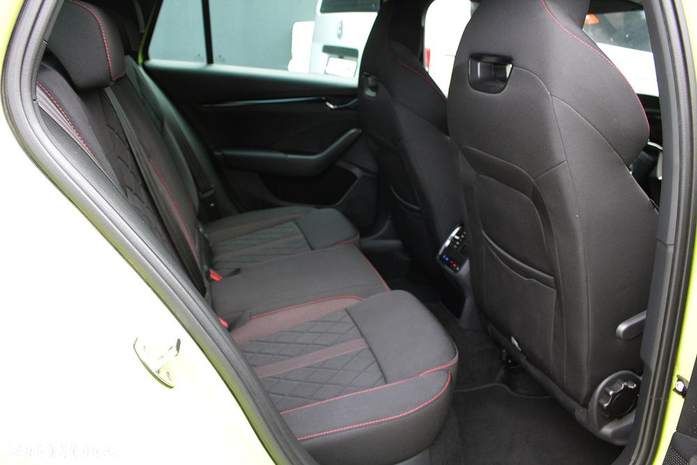 Skoda Octavia 2.0 TDI DSG RS - 21