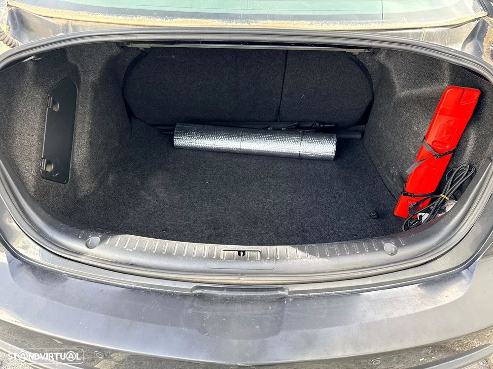 Mazda 3 Hatchback - 6