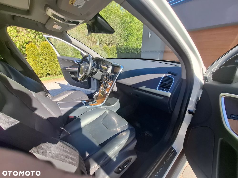 Volvo XC 60 T6 AWD Geartronic Linje Inscription - 9