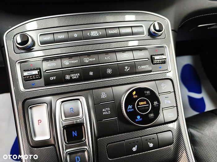 Hyundai Santa Fe 1.6 Plugin-Hybrid 4WD SEVEN Prime - 27