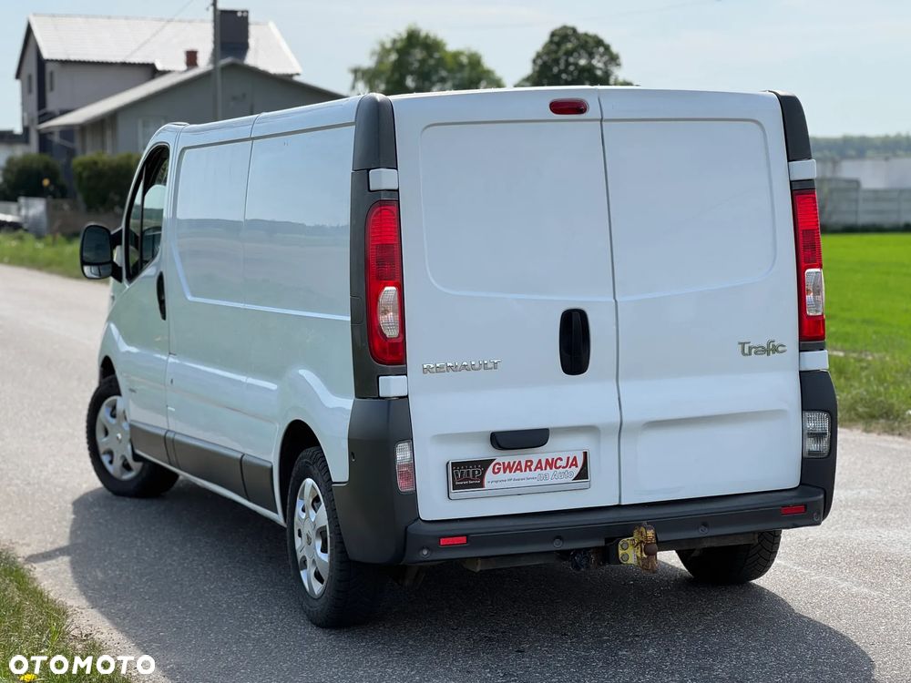 Renault TRAFIC - 12
