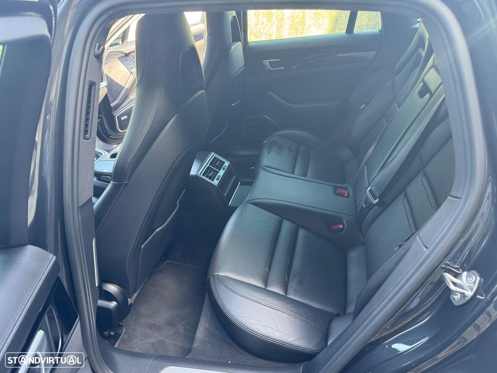 Porsche Panamera Sport Turismo - 26