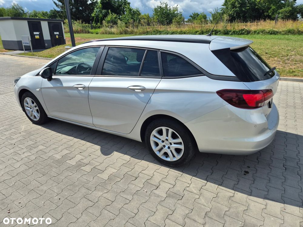 Opel Astra 1.4 T Enjoy - 12