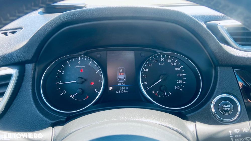 Nissan Qashqai 1.3 157CP 2WD DCT N-Connecta - 9