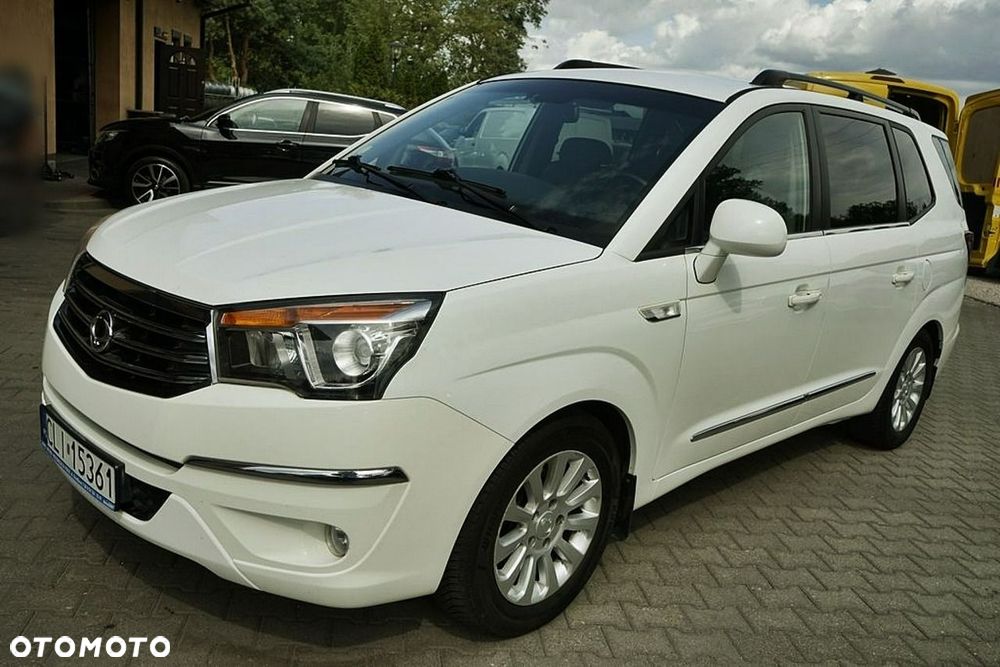 SsangYong/KGM Rodius - 9