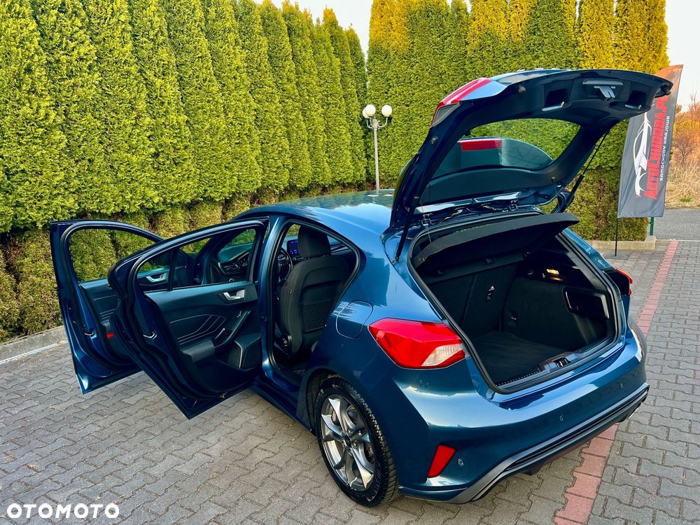 Ford Focus 1.5 EcoBlue Start-Stopp-System ST-LINE STYLE - 14