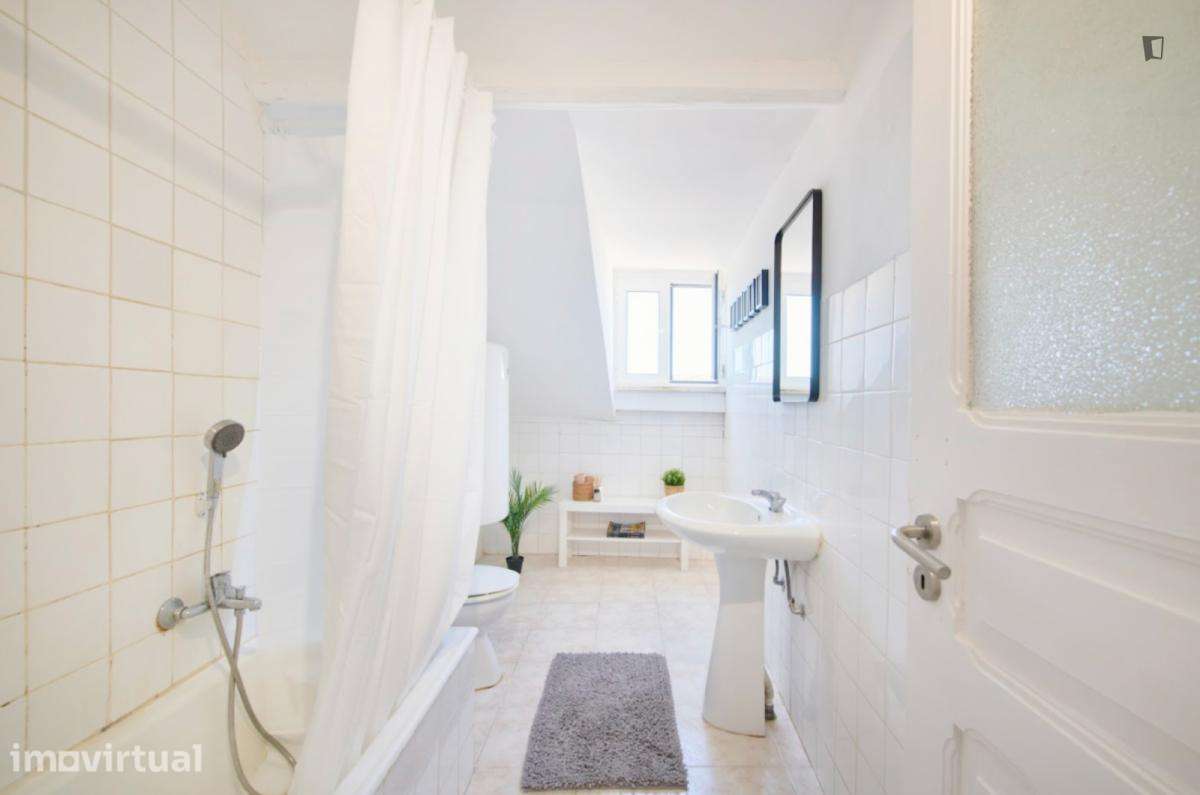 Quarto - localizado em São Bento Lisbon - Grande imagem: 4/31
