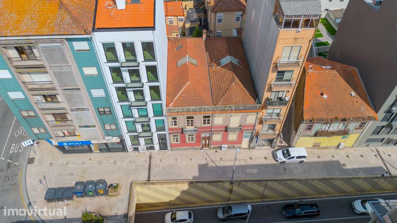 Prédio para Reabilitação com PIP Aprovado | Rua de Faria Guimarães, Po - Grande imagem: 2/9