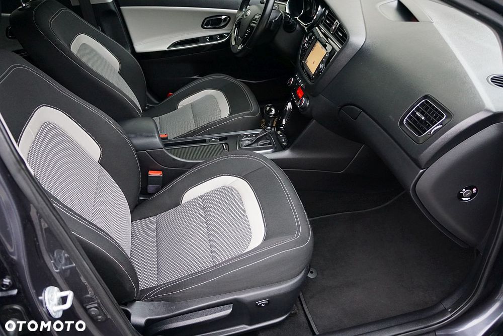 Kia Ceed 1.6 CRDi 136 DCT ISG Platinum Edition - 16