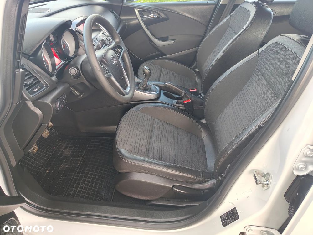 Opel Astra IV 1.4 T Active EU6 - 11