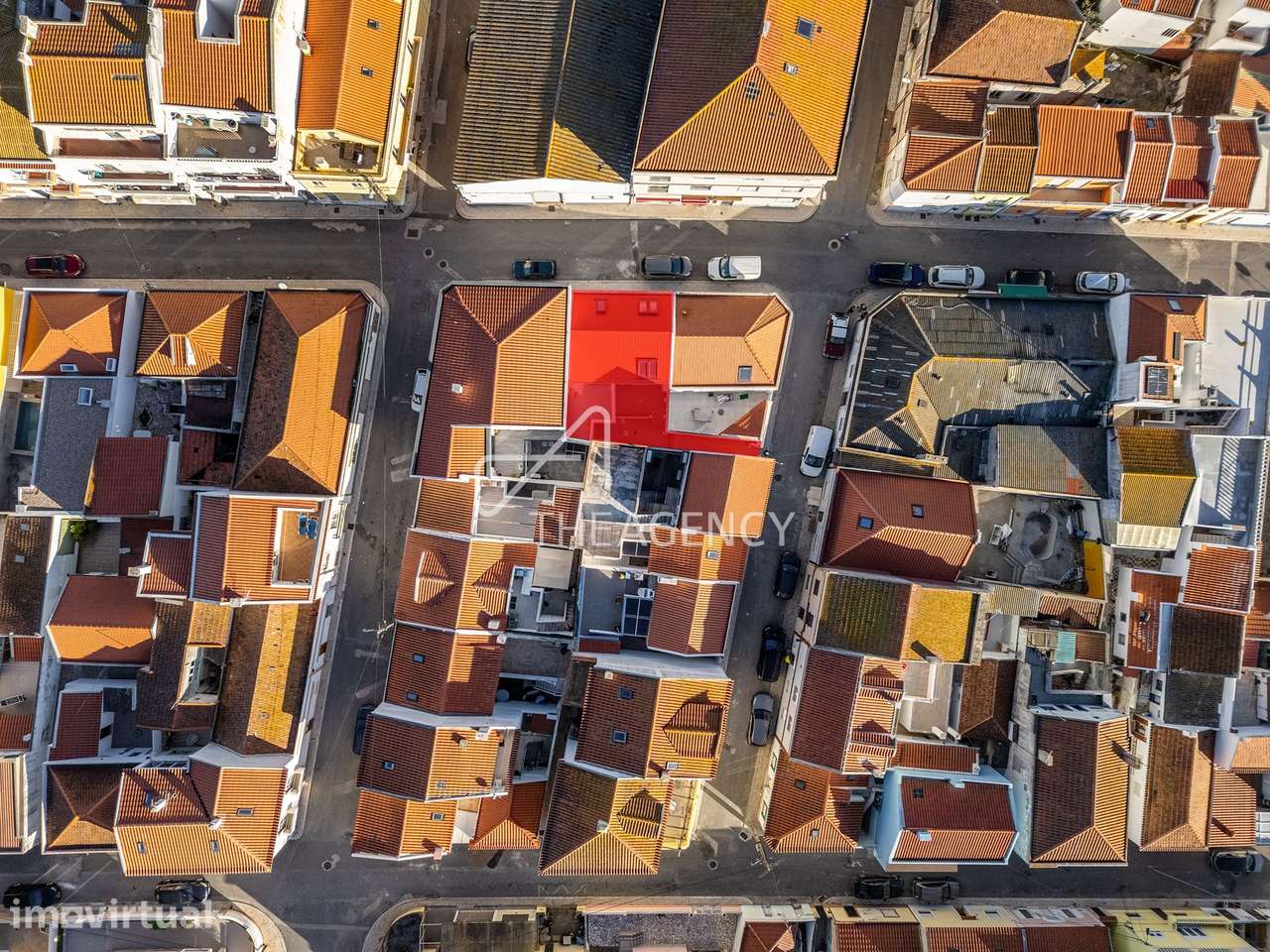 Moradia T2+1 encantadora, historicamente renovada, na zona antiga de P - Grande imagem: 3/34