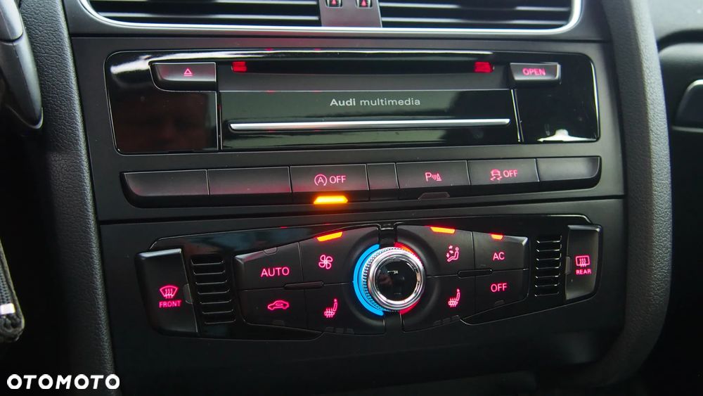 Audi A4 Avant 2.0 TDI DPF Ambiente - 23