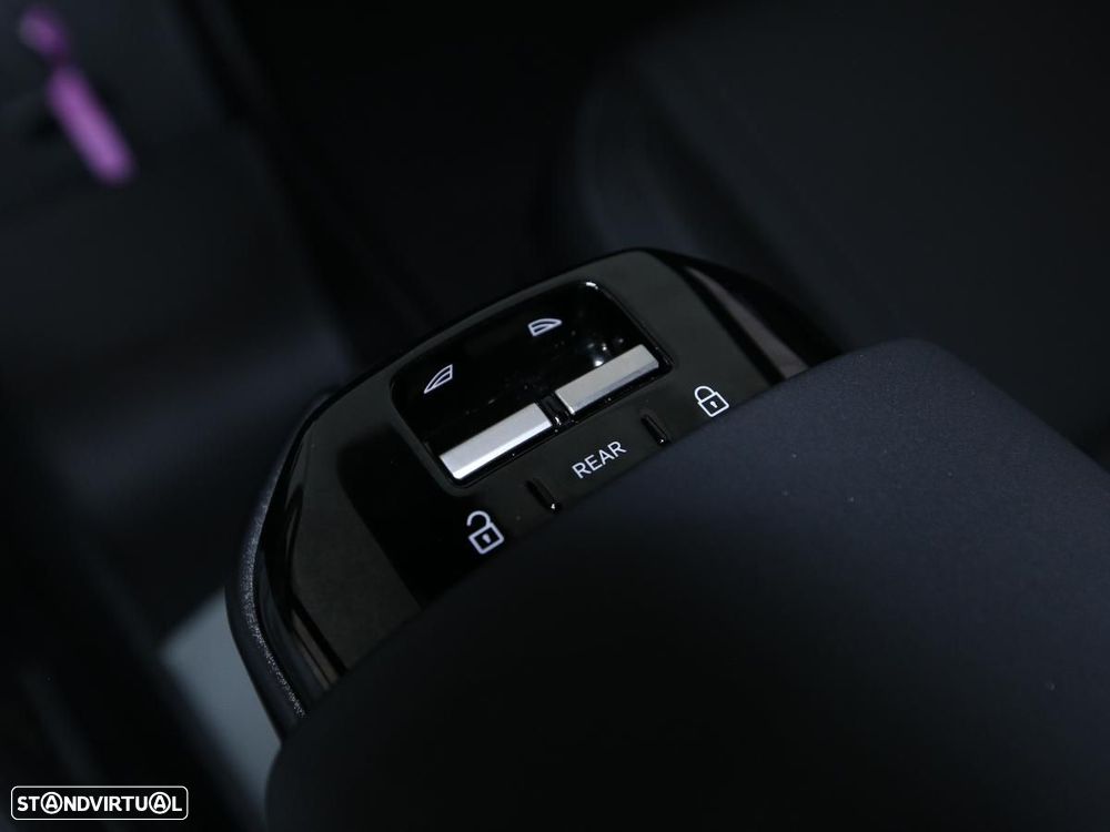 Volvo EX30 51 kWh Single Motor Core - 21