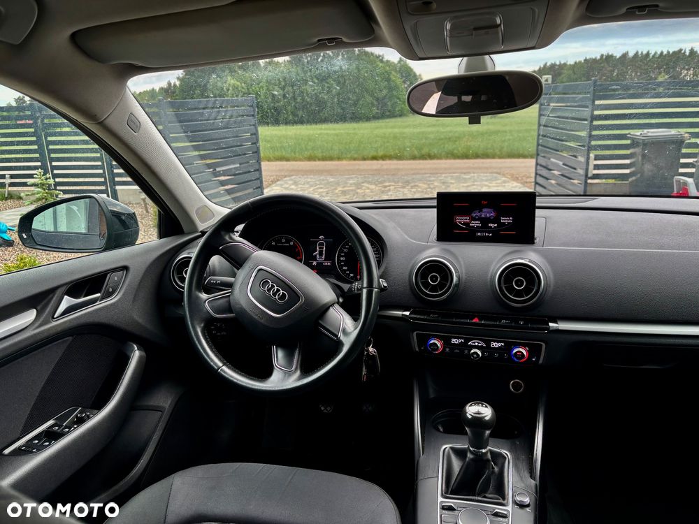 Audi A3 Sportback - 13