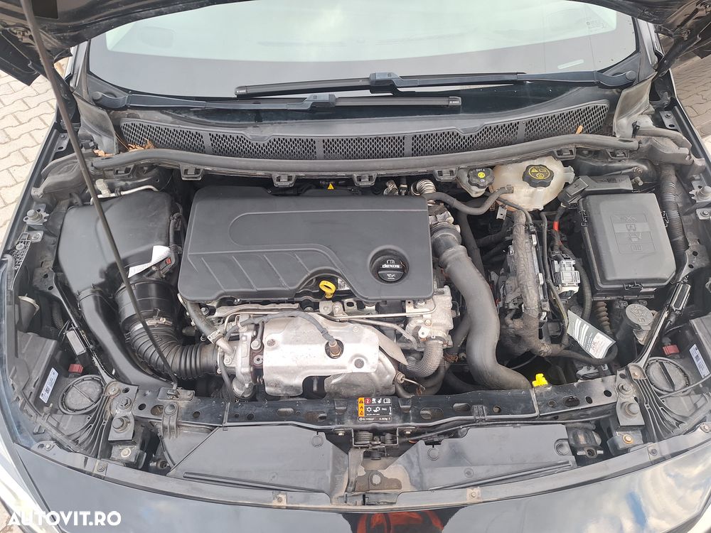 Opel Astra 1.6 D Start/Stop Sports Tourer Edition - 16