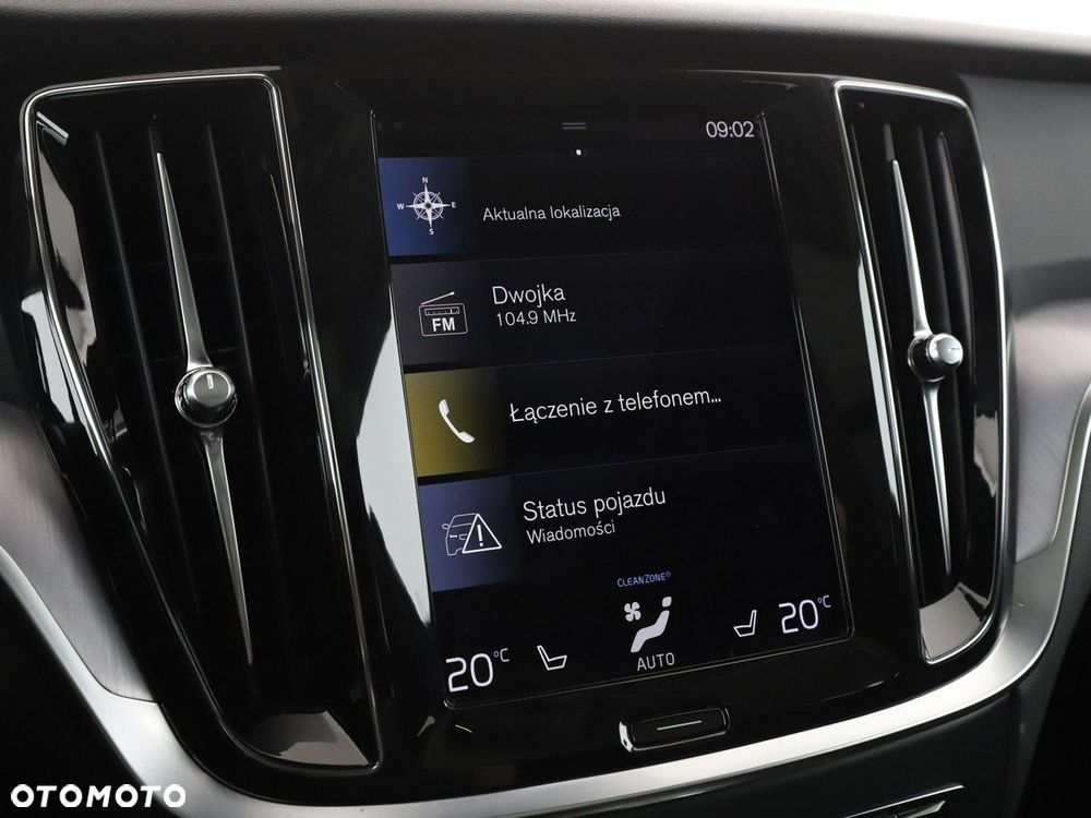 Volvo V60 B4 D Geartronic Momentum Pro - 24