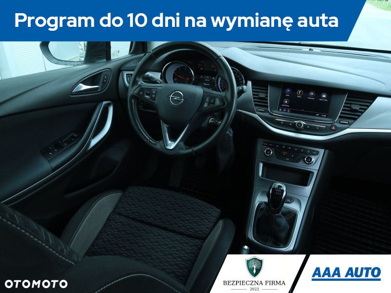 Opel Astra - 8