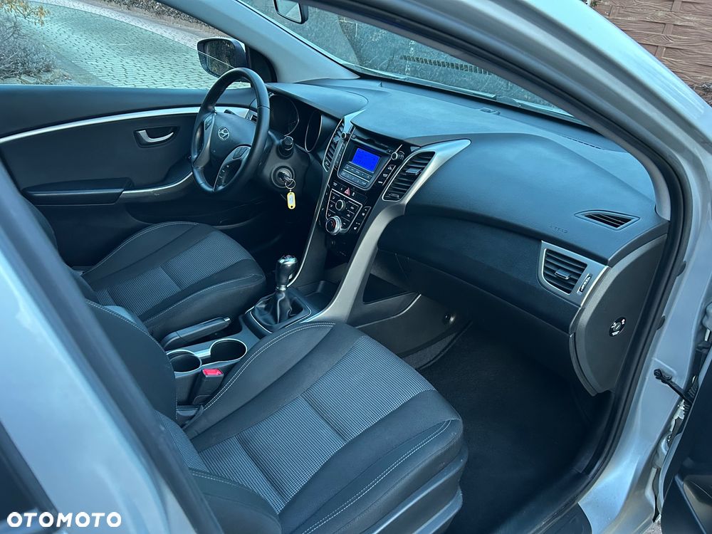 Hyundai i30 i30cw 1.4 Fifa World Cup Edition - 27