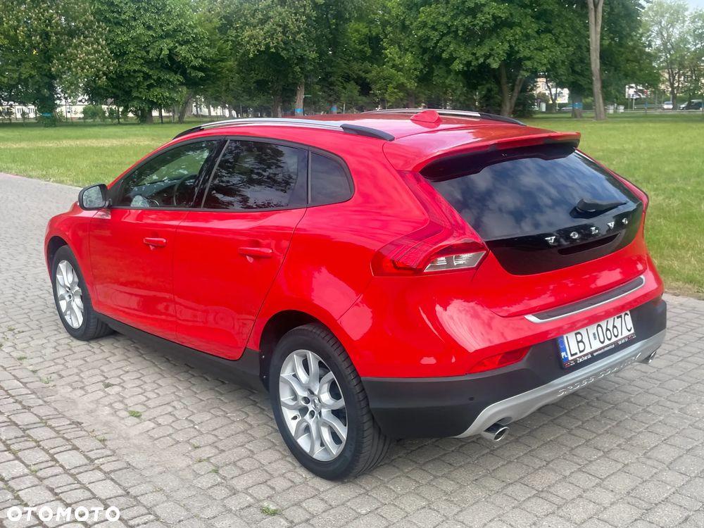 Volvo V40 Cross Country D3 Momentum - 10