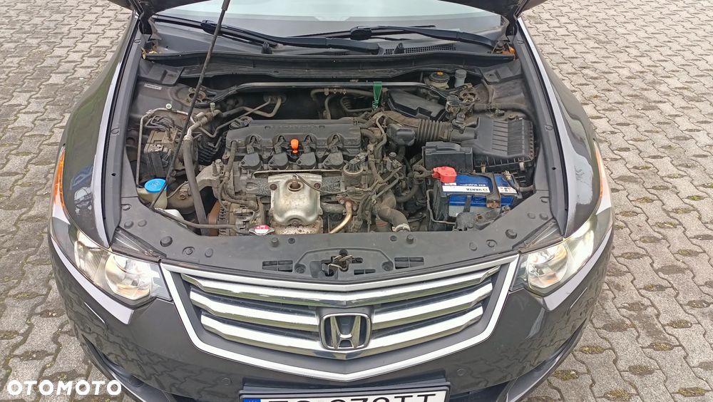 Honda Accord 2.0 Executive Nav - 12