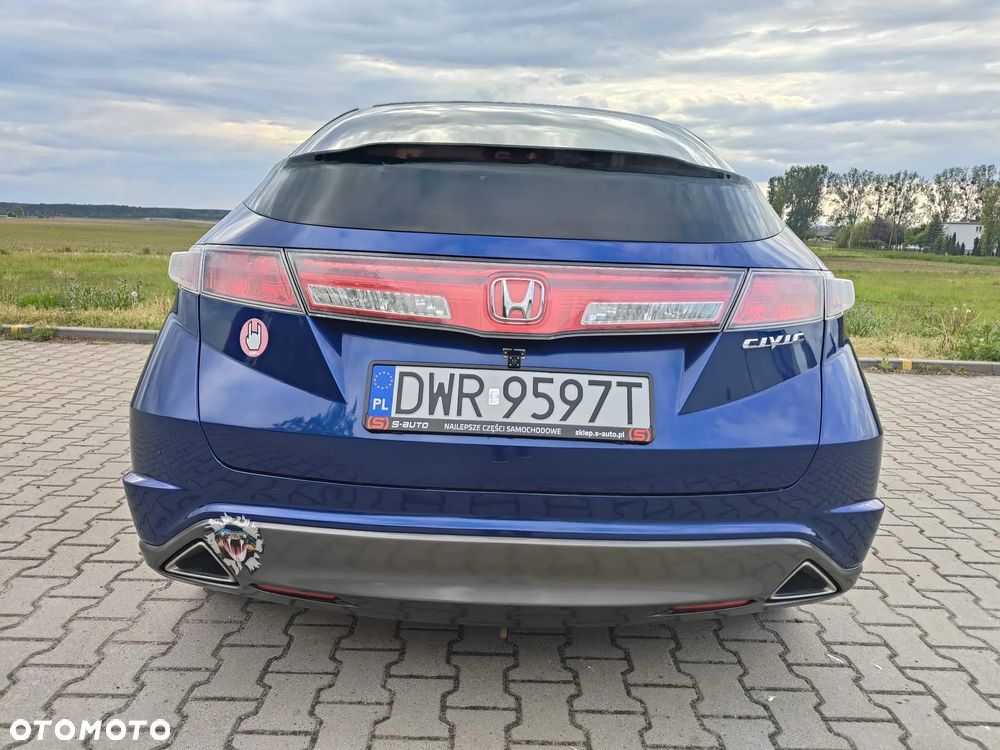 Honda Civic 1.4 i-VTEC - 8