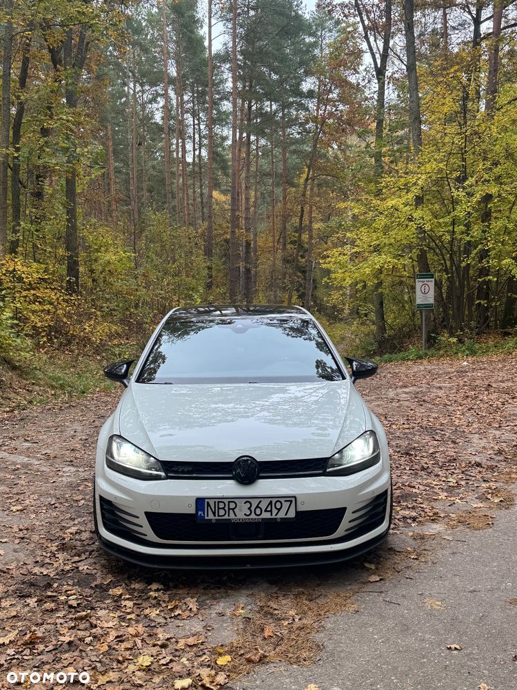 Volkswagen Golf 2.0 TDI BMT GTD DSG - 2