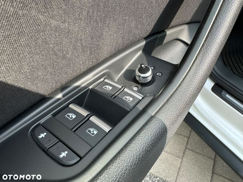 Audi A4 Avant 40 TDI quattro S tronic S line - 7